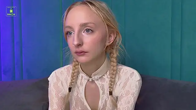 maya snow online show from 31, 10, 2025