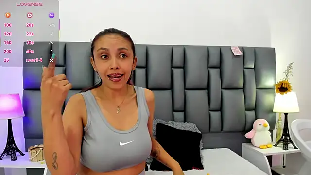 valeriasweet  online show from 22, 11, 2025