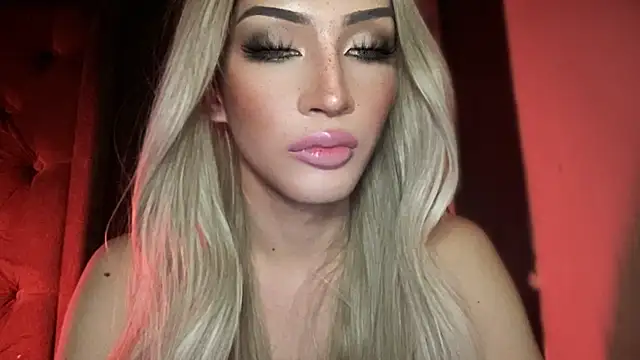 Snapshot of Alicegreenexx chatting on 24, 7, 2026 Alicegreenexx online show from 24, 7, 2026