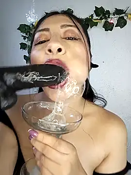 lunna 07 online show from 10, 3, 2026