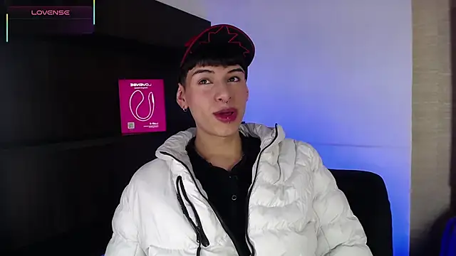 Snapshot of Ezra_Storm chatting on 15, 10, 2025 Ezra Storm online show from 15, 10, 2025