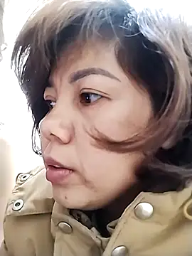 LuxiLuxi18x online show from 9, 2, 2026