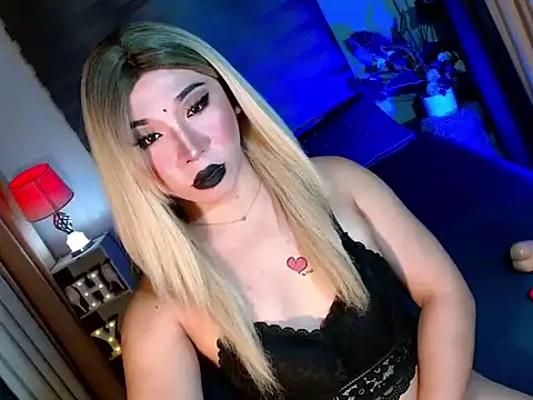 Snapshot of yan2xcumsalotxx chatting on 6, 10, 2025 yan2xcumsalotxx online show from 6, 10, 2025