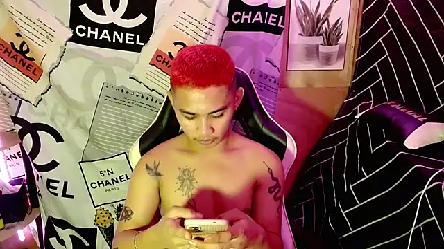 Snapshot of asianhardcock25 chatting on 29, 9, 2025 asianhardcock25 online show from 29, 9, 2025