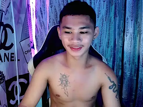 Snapshot of asianhardcock25 chatting on 18, 11, 2025 asianhardcock25 online show from 18, 11, 2025