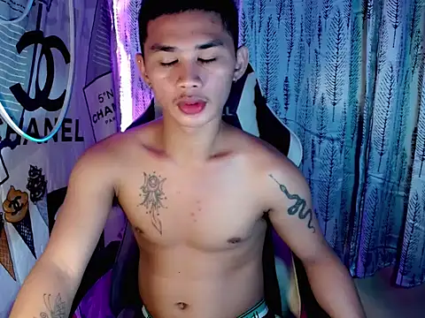 Snapshot of asianhardcock25 chatting on 22, 11, 2025 asianhardcock25 online show from 22, 11, 2025