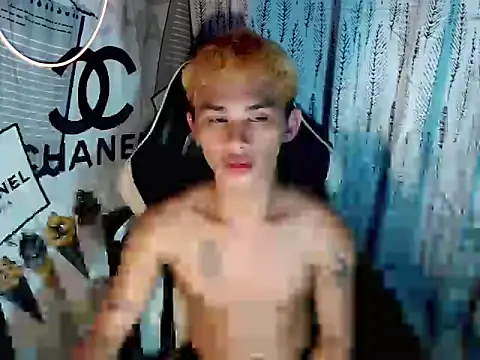 Snapshot of asianhardcock25 chatting on 8, 1, 2026 asianhardcock25 online show from 8, 1, 2026