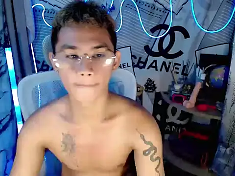 Snapshot of asianhardcock25 chatting on 3, 2, 2026 asianhardcock25 online show from 3, 2, 2026