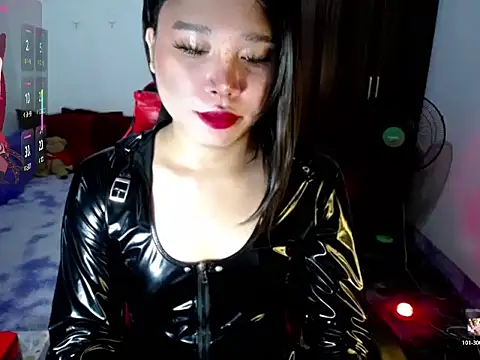 Urassiansweetcummer online show from 24, 7, 2026