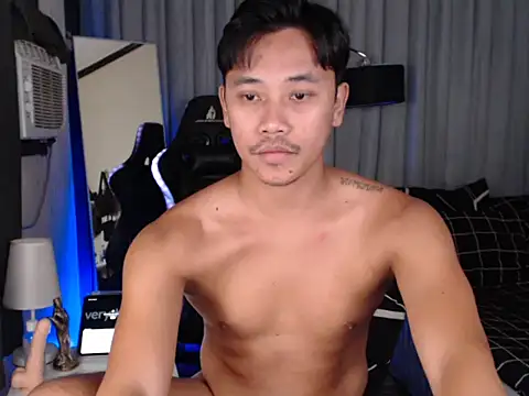 alexsuckable01 online show from 23, 4, 2026