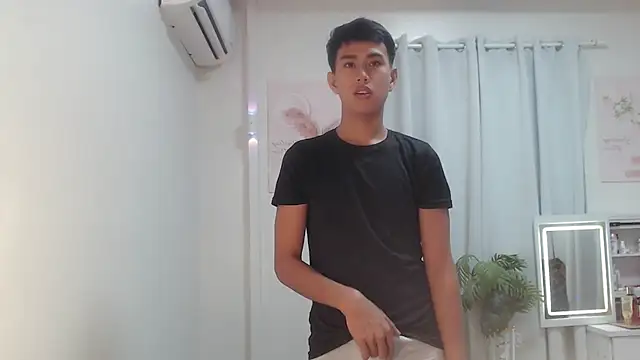 Snapshot of shokolet_2001 chatting on 11, 1, 2026 shokolet 2001 online show from 11, 1, 2026