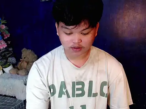 Reynelcock online show from 10, 4, 2026