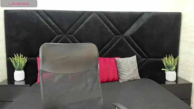 Dantzel  online show from 6, 2, 2026