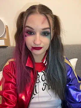 AdelinaEmber online show from 31, 10, 2025