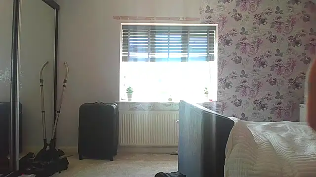 LucyRoseMae online show from 23, 6, 2026