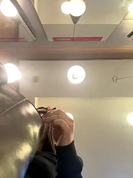 Isabella21  online show from 23, 9, 2025