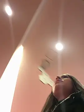 Isabella21  online show from 6, 10, 2025