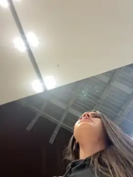 Isabella21  online show from 23, 10, 2025