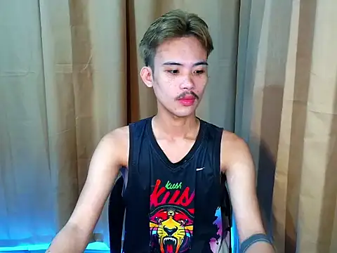 Snapshot of Urasiancumboix chatting on 23, 6, 2026 Urasiancumboix online show from 23, 6, 2026