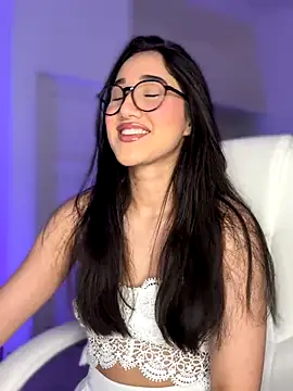 julieta jhonss online show from 7, 1, 2026