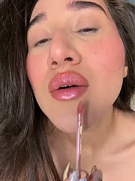 julieta jhonss online show from 25, 5, 2026