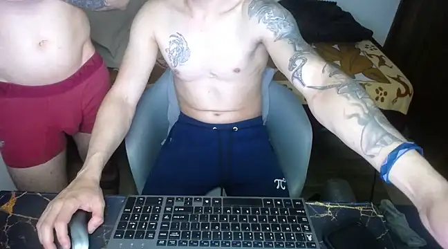 Snapshot of bossking017 chatting on 19, 3, 2025 bossking017 online show from 19, 3, 2025