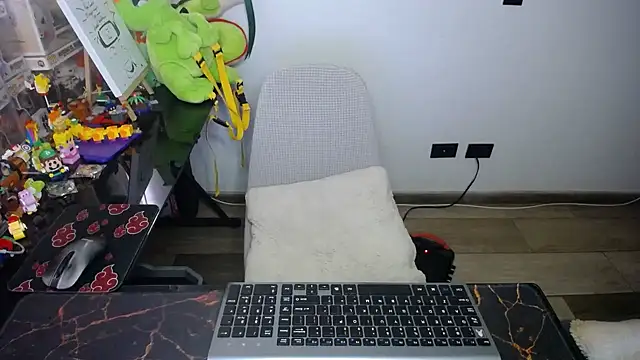 Snapshot of bossking017 chatting on 14, 9, 2025 bossking017 online show from 14, 9, 2025