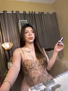 Nyxie luxx online show from 5, 4, 2026