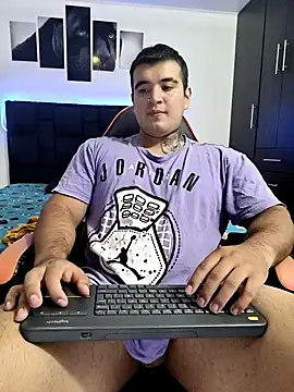 Snapshot of thiago__cp01 chatting on 12, 10, 2025 thiago  cp01 online show from 12, 10, 2025