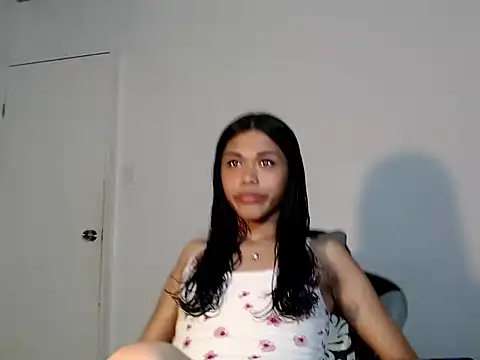 Snapshot of urcurlydiva chatting on 5, 11, 2025 urcurlydiva online show from 5, 11, 2025