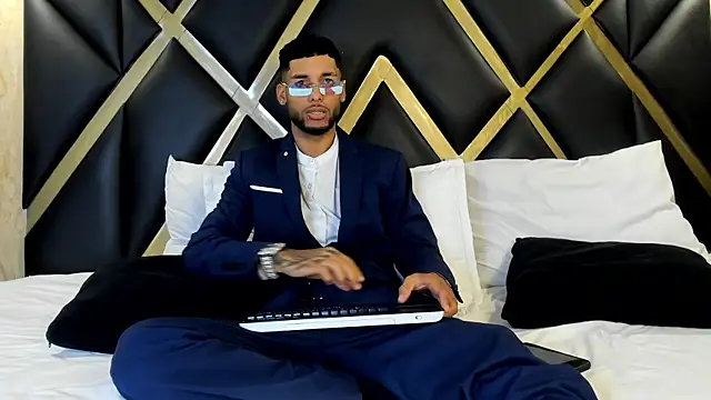 Snapshot of Thiagoferreti chatting on 5, 2, 2026 Thiagoferreti online show from 5, 2, 2026