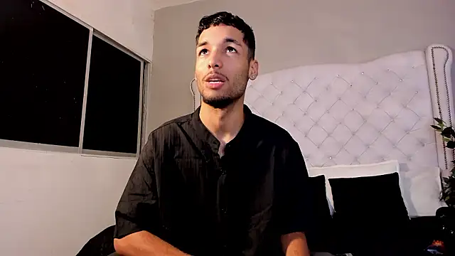 Snapshot of Thiagoferreti chatting on 16, 2, 2026 Thiagoferreti online show from 16, 2, 2026