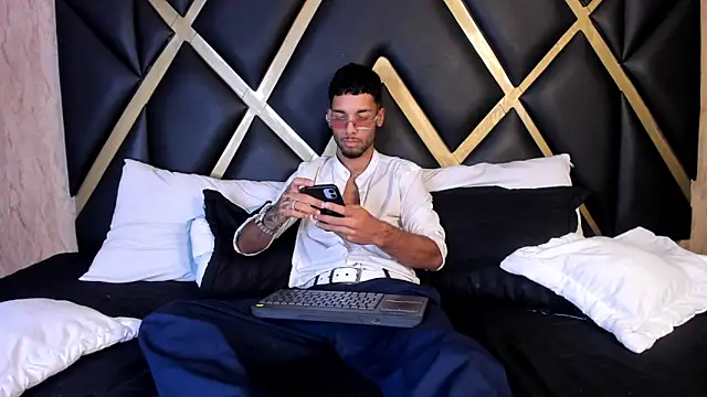 Snapshot of Thiagoferreti chatting on 26, 2, 2026 Thiagoferreti online show from 26, 2, 2026