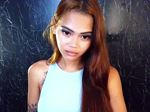 ur holly lexie online show from 4, 12, 2025