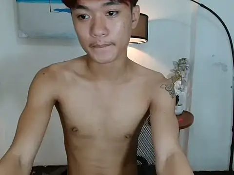 Snapshot of ur_little_secret chatting on 5, 10, 2025 ur little secret online show from 5, 10, 2025