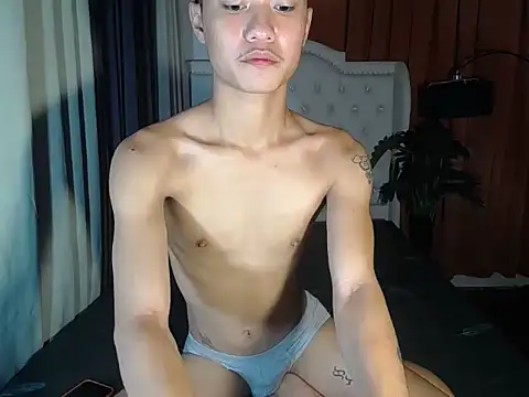 Snapshot of ur_little_secret chatting on 13, 3, 2026 ur little secret online show from 13, 3, 2026