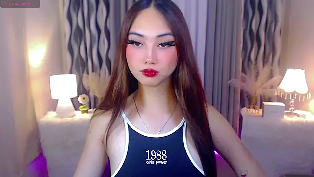 Snapshot of Kiah_Wyatt chatting on 4, 11, 2025 Kiah Wyatt online show from 4, 11, 2025