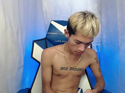 Snapshot of riks_tyler chatting on 16, 1, 2026 riks tyler online show from 16, 1, 2026