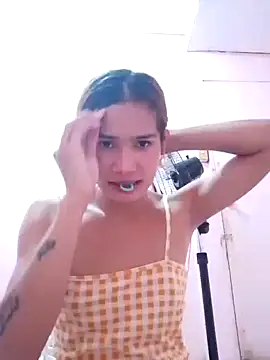 Snapshot of cute_vanessa12 chatting on 26, 9, 2025 cute vanessa12 online show from 26, 9, 2025