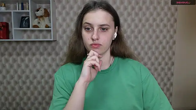 AmandaDimond  online show from 18, 4, 2026