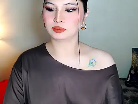 NaomiSmall online show from 6, 1, 2026