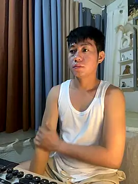 xshyboyx online show from 7, 1, 2026