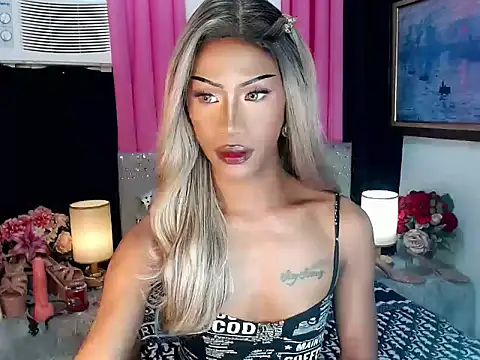 sassylatina online show from 8, 4, 2026