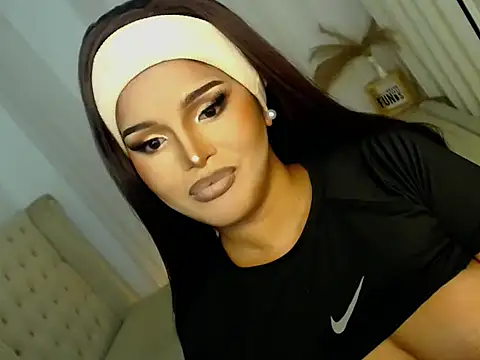 Snapshot of Aviana_Xxx12 chatting on 12, 11, 2025 Aviana Xxx12 online show from 12, 11, 2025