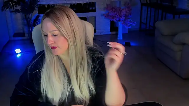 MariemLui online show from 14, 10, 2025