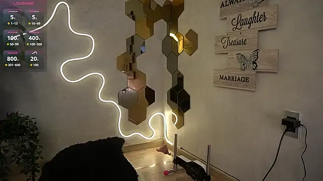 saritass  online show from 4, 4, 2026