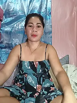Snapshot of sexybitch_02 chatting on 25, 6, 2026 sexybitch 02 online show from 25, 6, 2026