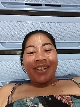 Snapshot of sexybitch_02 chatting on 19, 7, 2026 sexybitch 02 online show from 19, 7, 2026