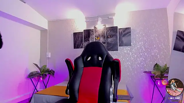 Snapshot of nils_saint chatting on 4, 10, 2025 nils saint online show from 4, 10, 2025