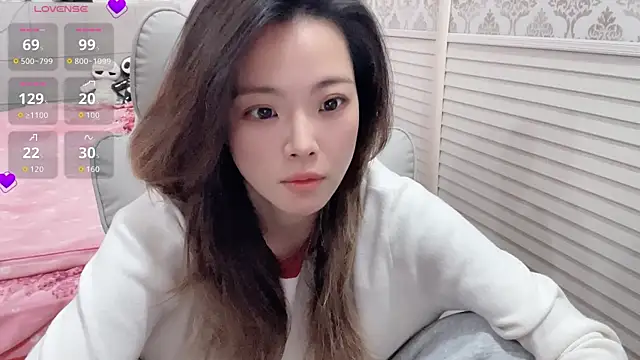 Holiland online show from 14, 1, 2026